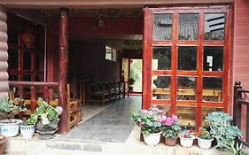 Apu Tourist House Hotel Lijiang 